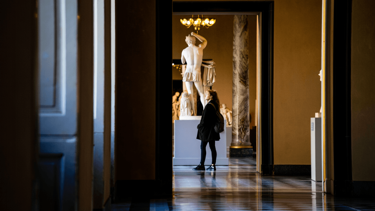 Museen fotografieren: Zwischen Architektur, Raum und leisen Momenten.