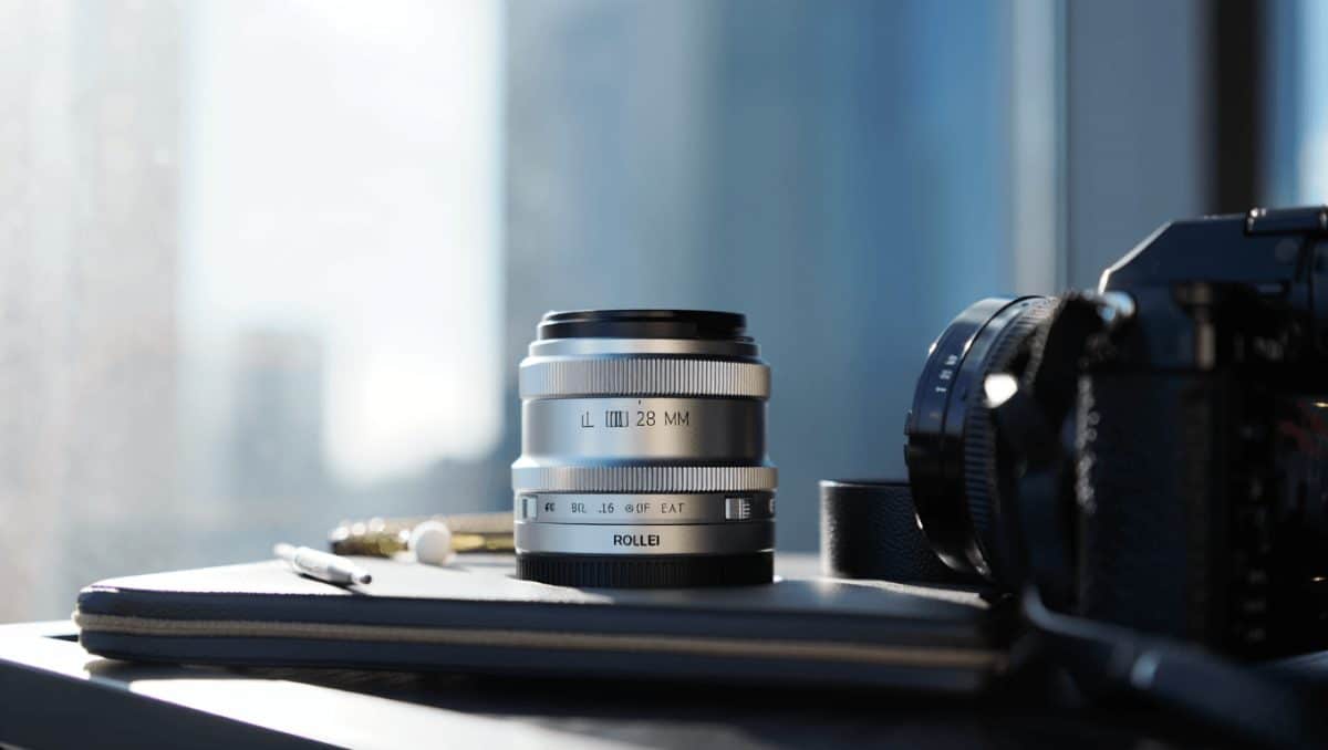 Rollei bringt 28-mm-Pancake für L-Mount: Kompaktes Vollformatobjektiv mit Autofokus