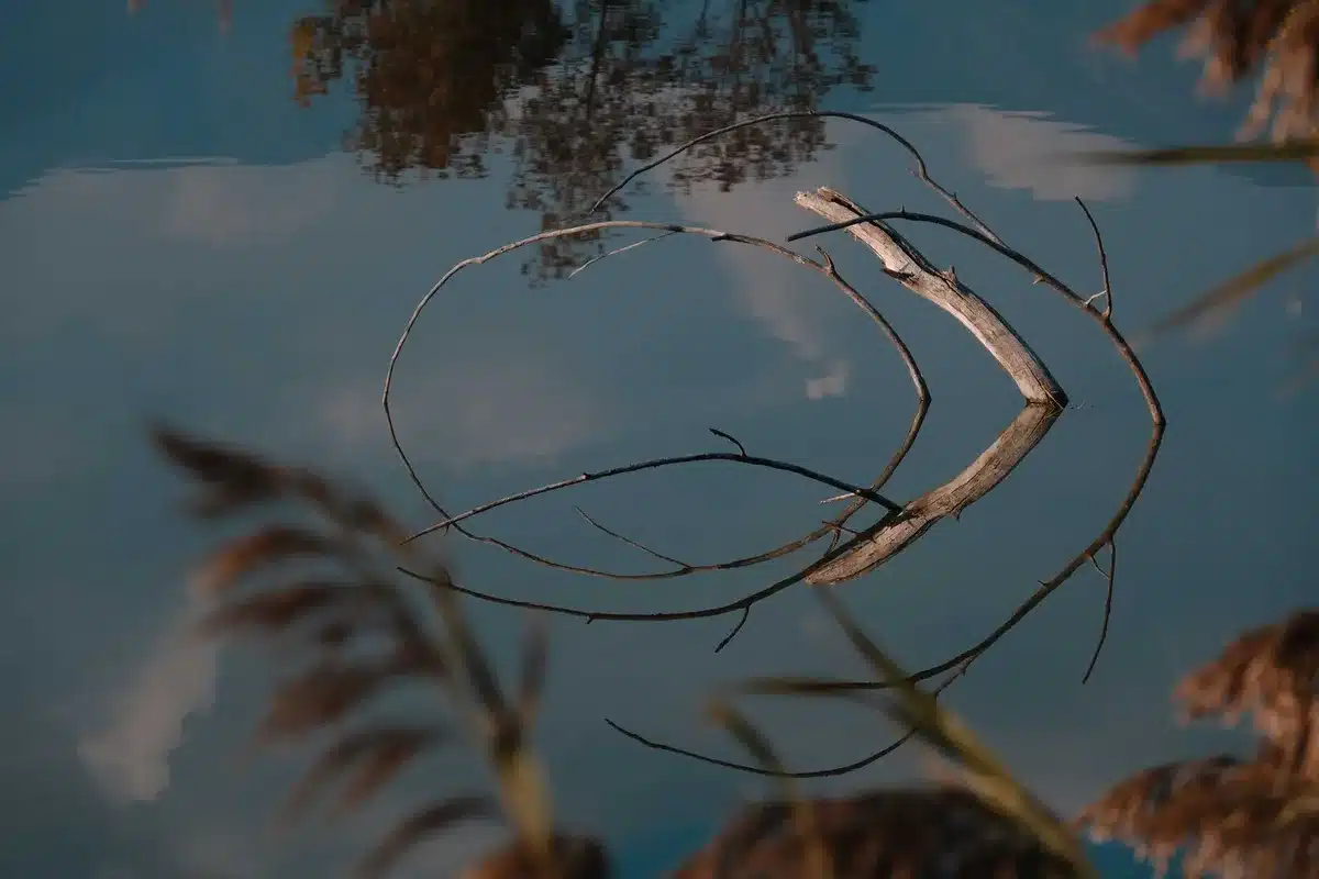 Polfilter und ND-Filter reduzieren Reflexionen auf Wasser und verst&auml;rken Himmelfarben bei Landschaftsfotografie